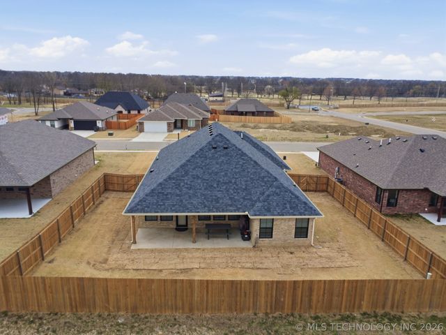 5820 Coldspring Lane, Bartlesville, OK 74006