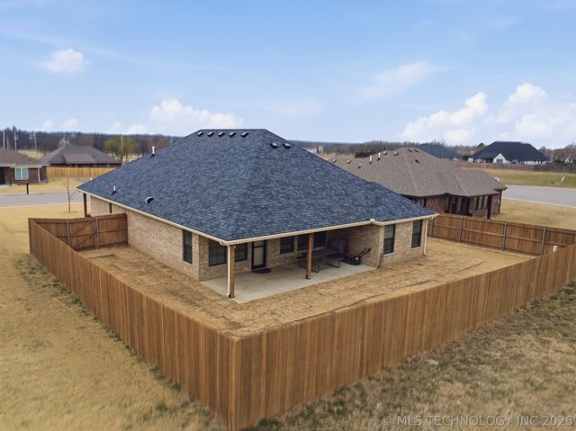 5820 Coldspring Lane, Bartlesville, OK 74006