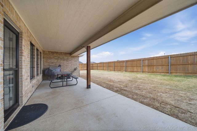 5820 Coldspring Lane, Bartlesville, OK 74006