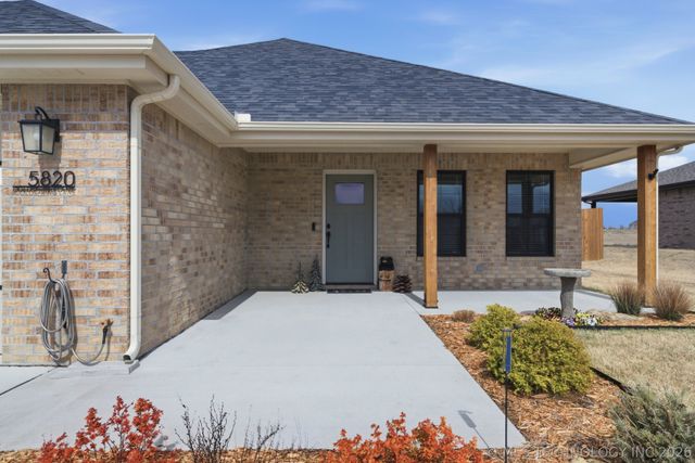 5820 Coldspring Lane, Bartlesville, OK 74006