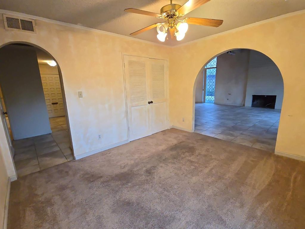 Image 13 of property listing at 5064 N Wishon Avenue # A, Fresno, CA 93704