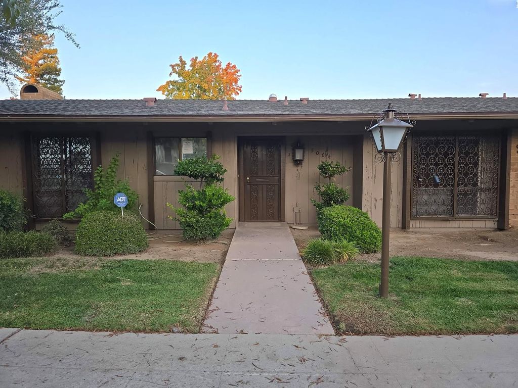 Image 2 of property listing at 5064 N Wishon Avenue # A, Fresno, CA 93704