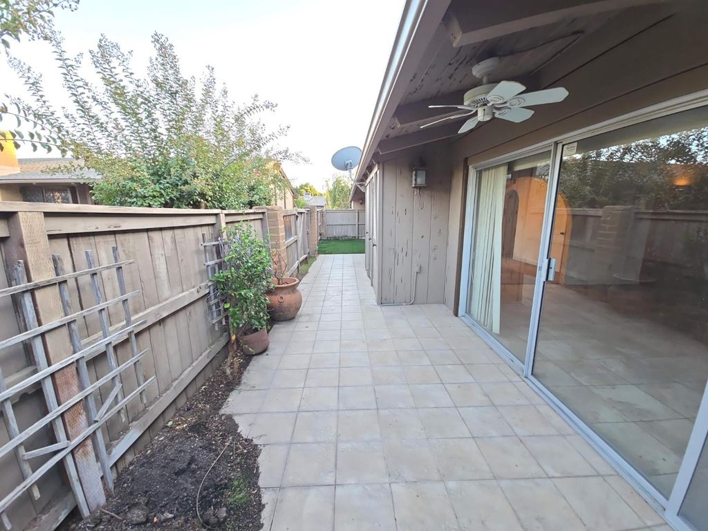 Image 21 of property listing at 5064 N Wishon Avenue # A, Fresno, CA 93704