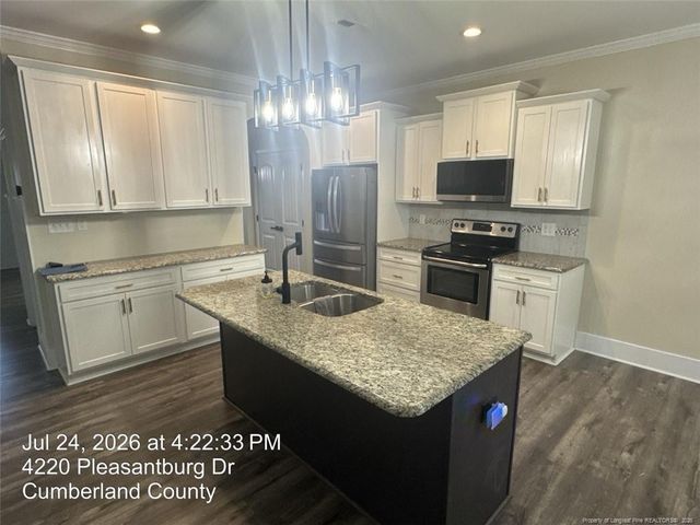 4220 Pleasantburg Drive, Fayetteville, NC 28312
