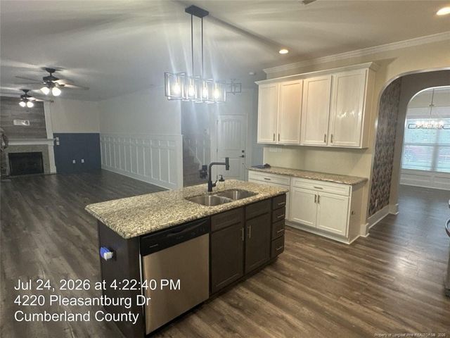4220 Pleasantburg Drive, Fayetteville, NC 28312