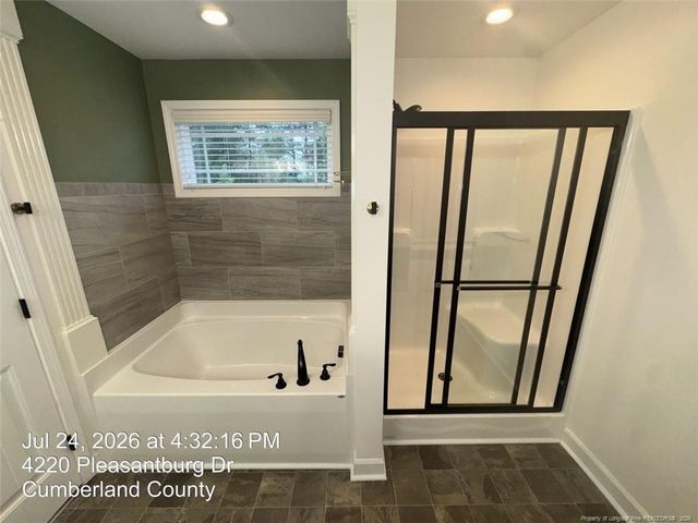 4220 Pleasantburg Drive, Fayetteville, NC 28312