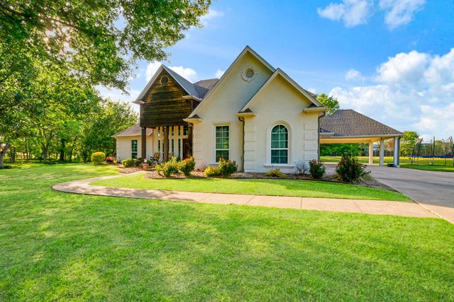 3835 48th Street NE, Paris, TX 75462