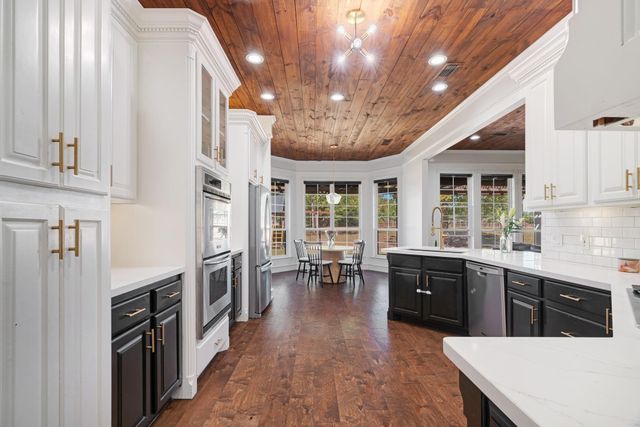 3835 48th Street NE, Paris, TX 75462