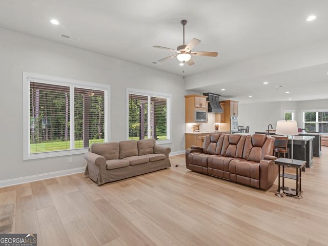 5 Tea House Lane, Newnan, GA 30263
