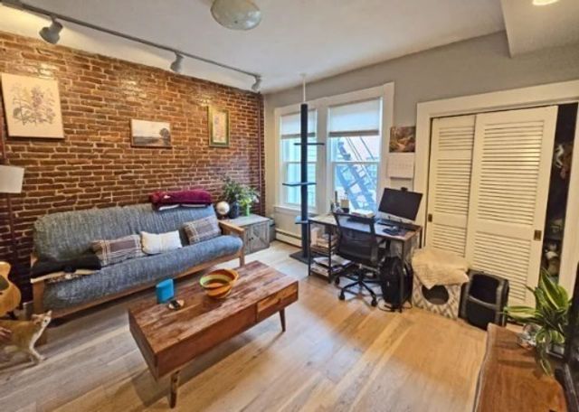 15 Walnut St, Somerville, MA 02143