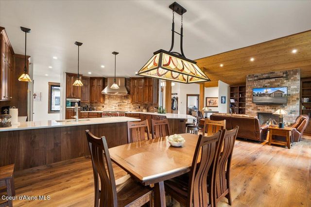 3544 E WINRAY DR, Hayden, ID 83835