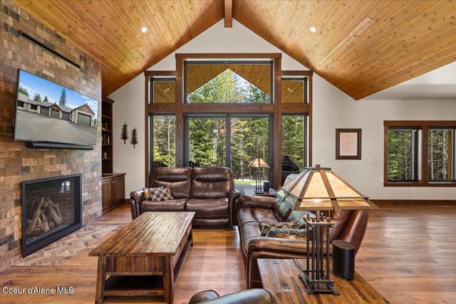 3544 E WINRAY DR, Hayden, ID 83835