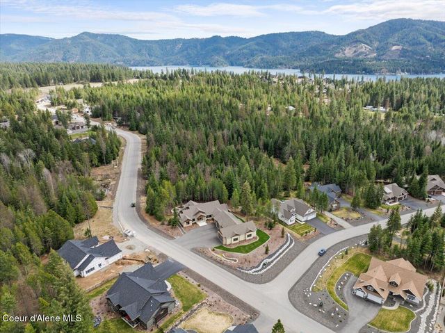 3544 E WINRAY DR, Hayden, ID 83835