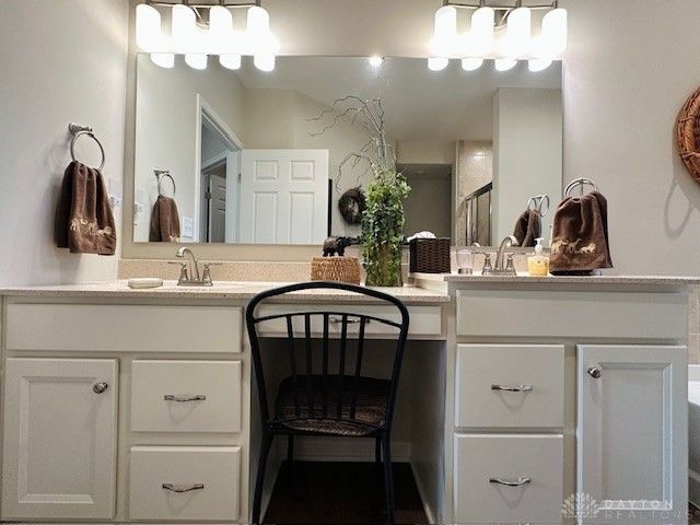 1363 Lake Run Drive, Lebanon, OH 45036