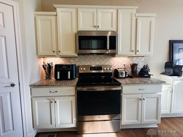 1363 Lake Run Drive, Lebanon, OH 45036