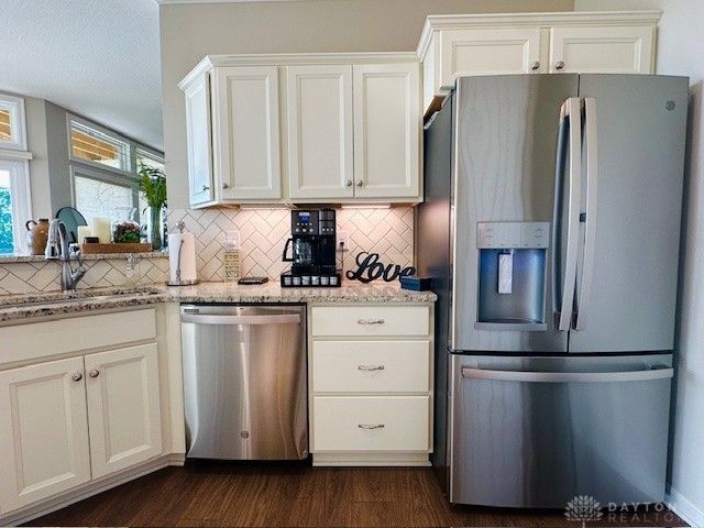 1363 Lake Run Drive, Lebanon, OH 45036