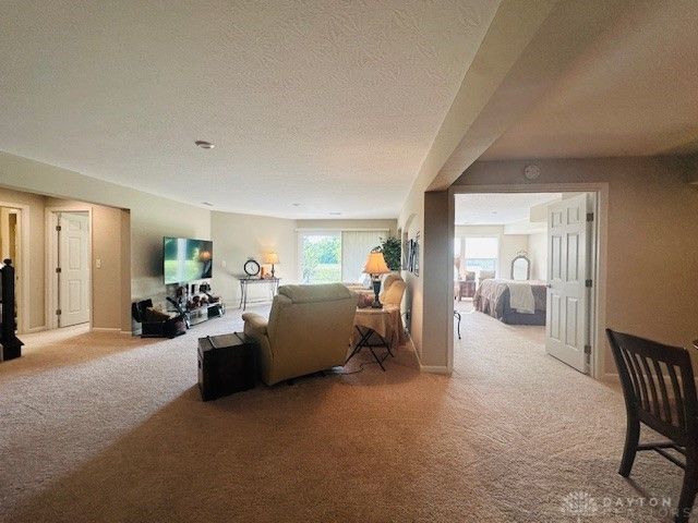 1363 Lake Run Drive, Lebanon, OH 45036