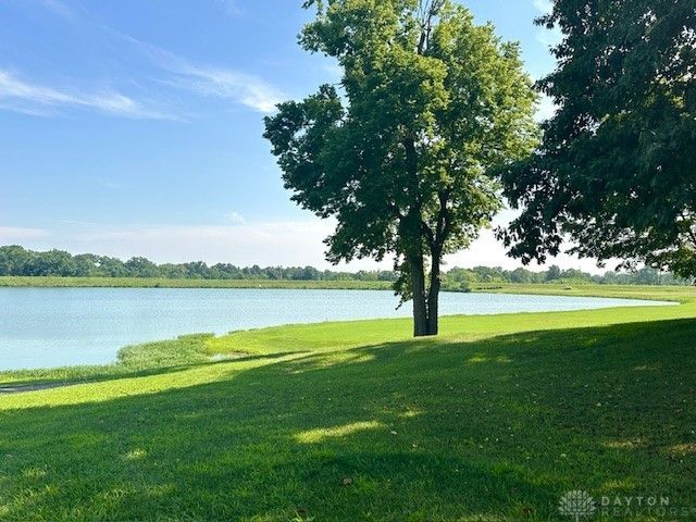 1363 Lake Run Drive, Lebanon, OH 45036