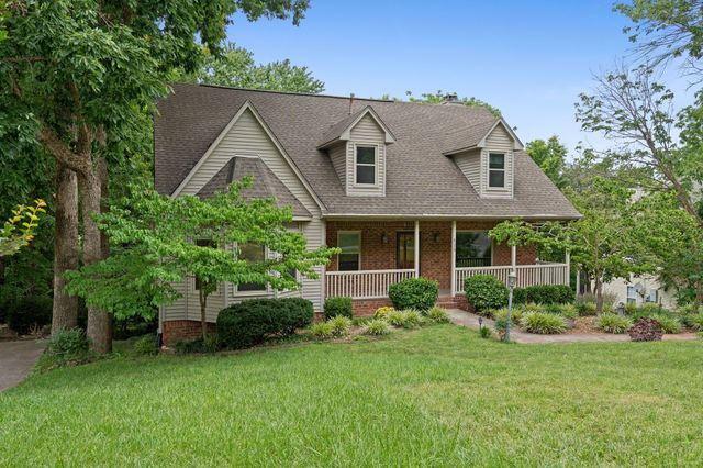 626 Knollwood Dr, La Vergne, TN 37086