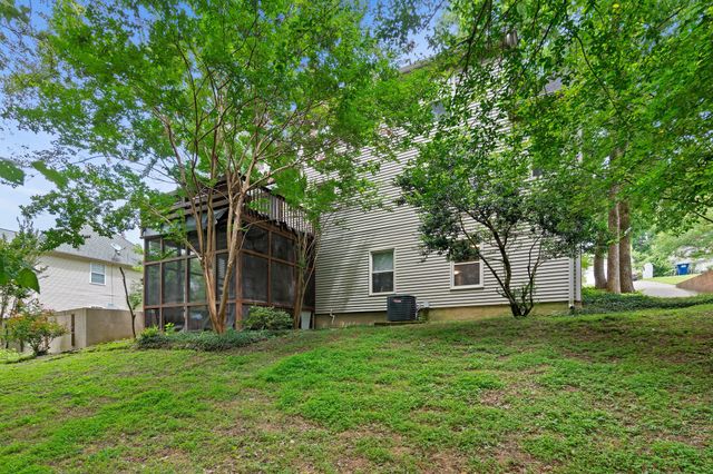 626 Knollwood Dr, La Vergne, TN 37086