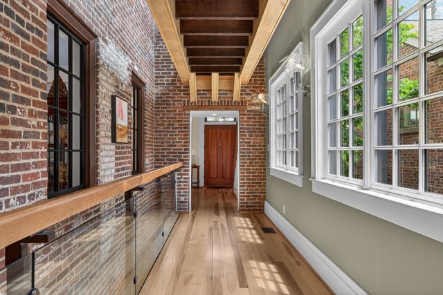 120 E Third Street, Lexington, KY 40508
