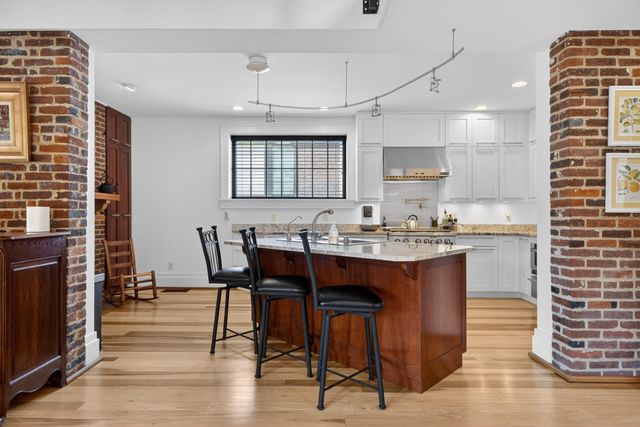 120 E Third Street, Lexington, KY 40508