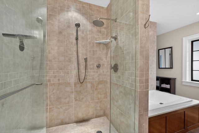 120 E Third Street, Lexington, KY 40508
