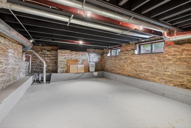 120 E Third Street, Lexington, KY 40508