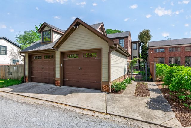 120 E Third Street, Lexington, KY 40508