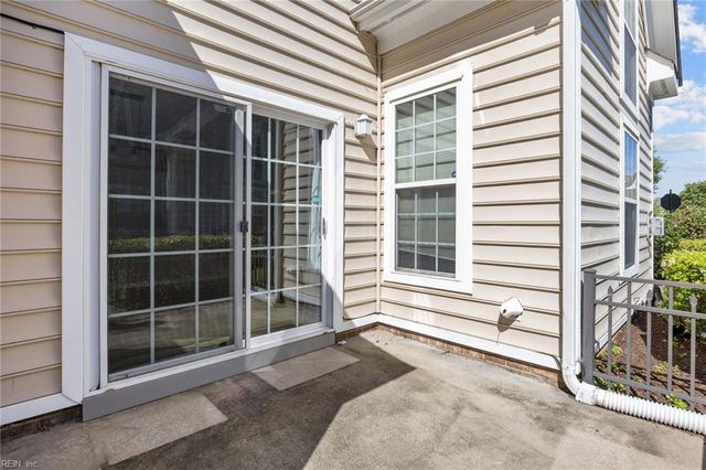 2284 Humphreys Dr Unit 281, Suffolk, VA 23435
