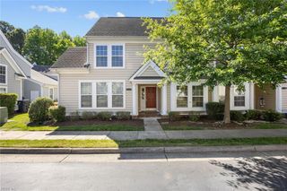 2284 Humphreys Dr Unit 281, Suffolk, VA 23435
