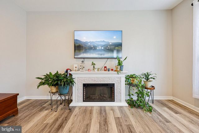 112 BUTLER CIR, Locust Grove, VA 22508