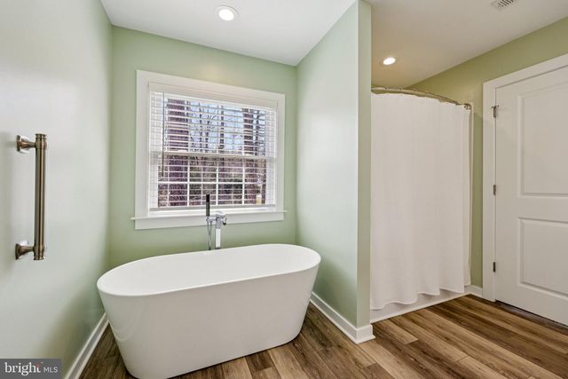 112 BUTLER CIR, Locust Grove, VA 22508