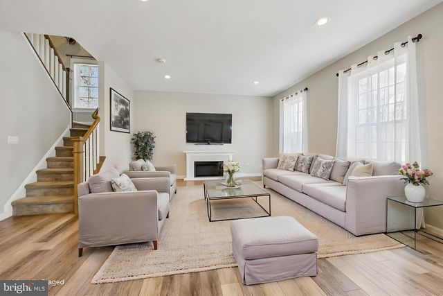 112 BUTLER CIR, Locust Grove, VA 22508