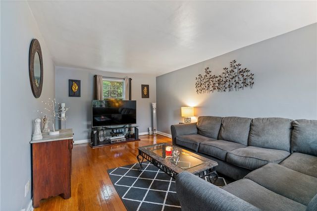 435 Filmore Rd, Forest Hills Boro, PA 15221