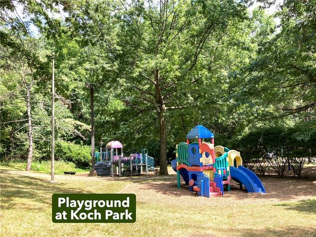 435 Filmore Rd, Forest Hills Boro, PA 15221