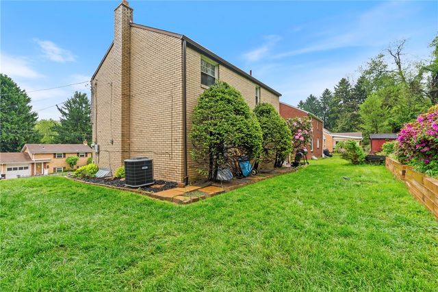 435 Filmore Rd, Forest Hills Boro, PA 15221