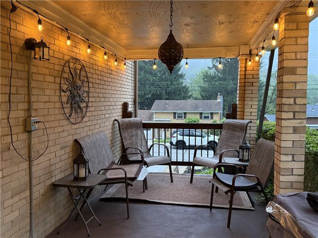 435 Filmore Rd, Forest Hills Boro, PA 15221