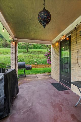 435 Filmore Rd, Forest Hills Boro, PA 15221