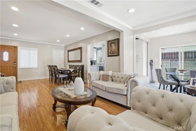 6949 Aura Avenue, Reseda, CA 91335