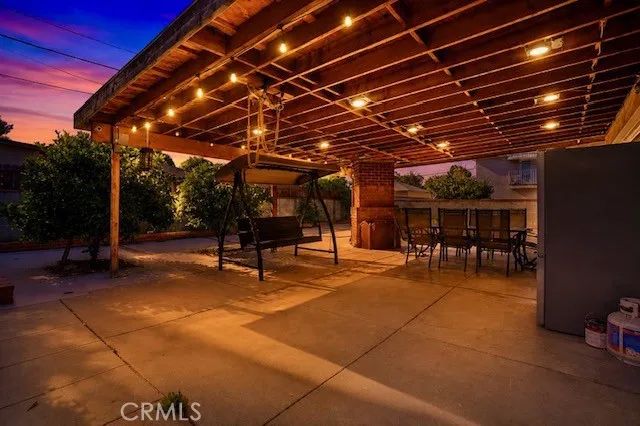 6949 Aura Avenue, Reseda, CA 91335