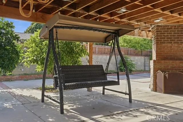 6949 Aura Avenue, Reseda, CA 91335