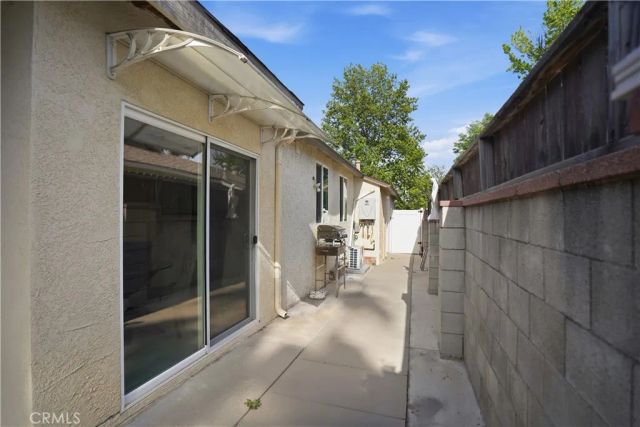 6949 Aura Avenue, Reseda, CA 91335