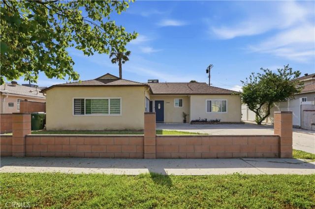6949 Aura Avenue, Reseda, CA 91335