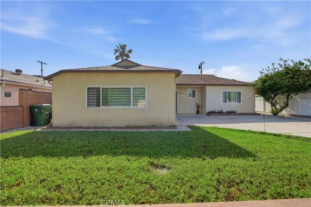 6949 Aura Avenue, Reseda, CA 91335