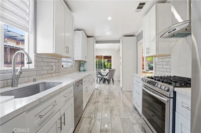 6949 Aura Avenue, Reseda, CA 91335