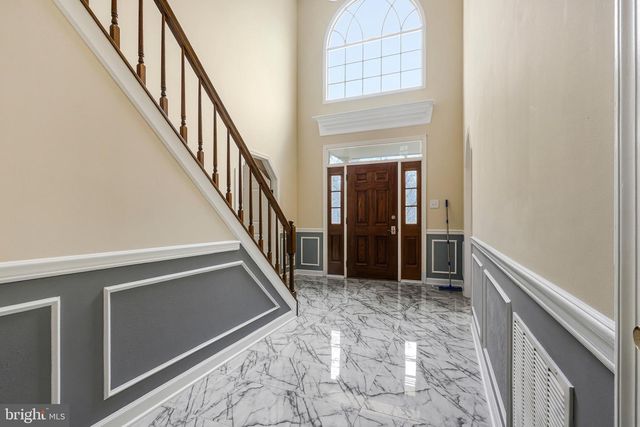 9238 CRESCENT LN, La Plata, MD 20646