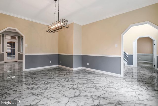 9238 CRESCENT LN, La Plata, MD 20646