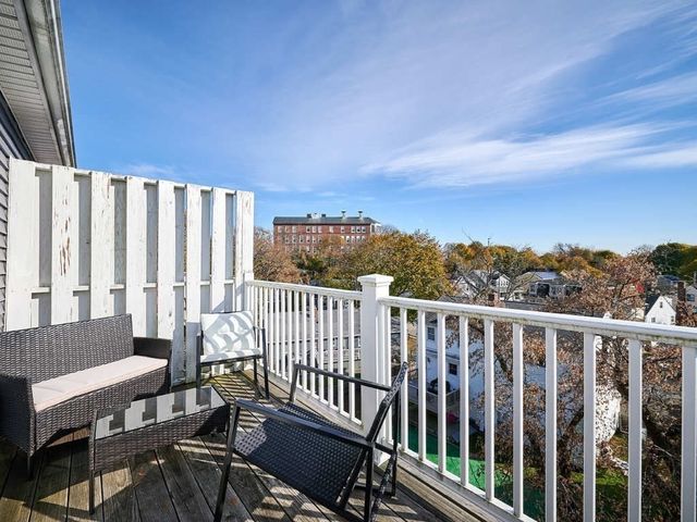 107 Highland Ave 8, Salem, MA 01960