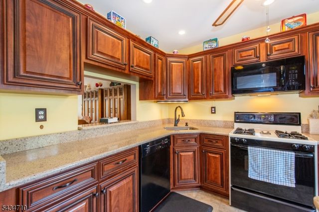 193 Gettysburg Way, Lincoln Park Boro, NJ 07035